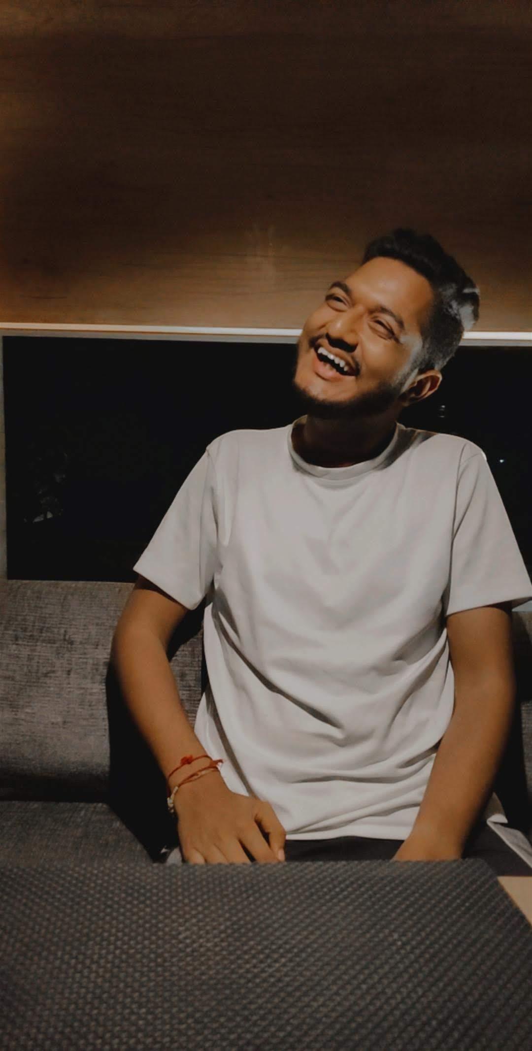 img-user-vivek-kamble-1068597152422