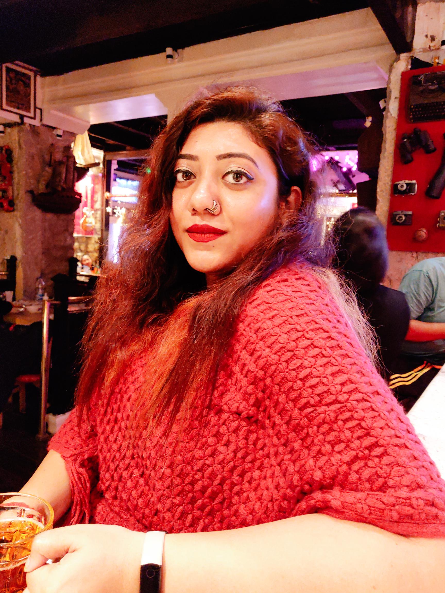 img-user-kamelia-roy-1187116329000