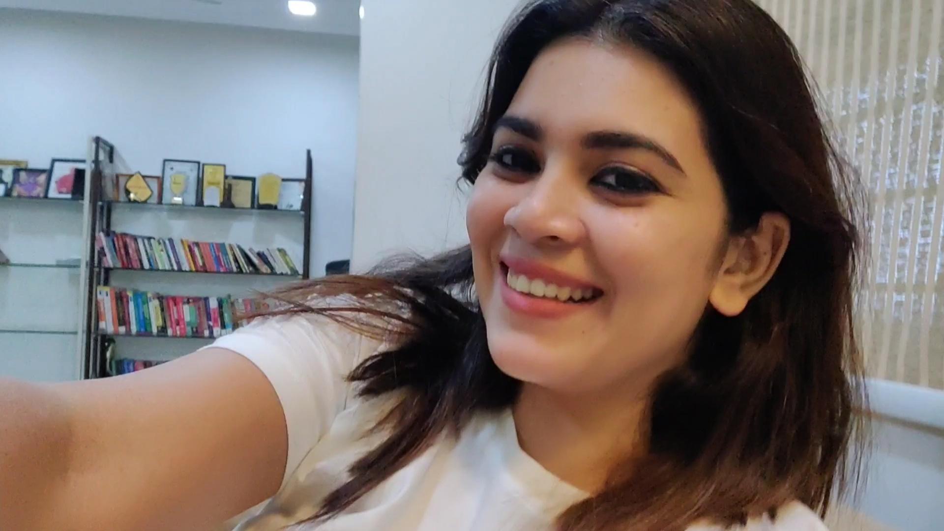 img-user-kareena-pritwani-1479126158114