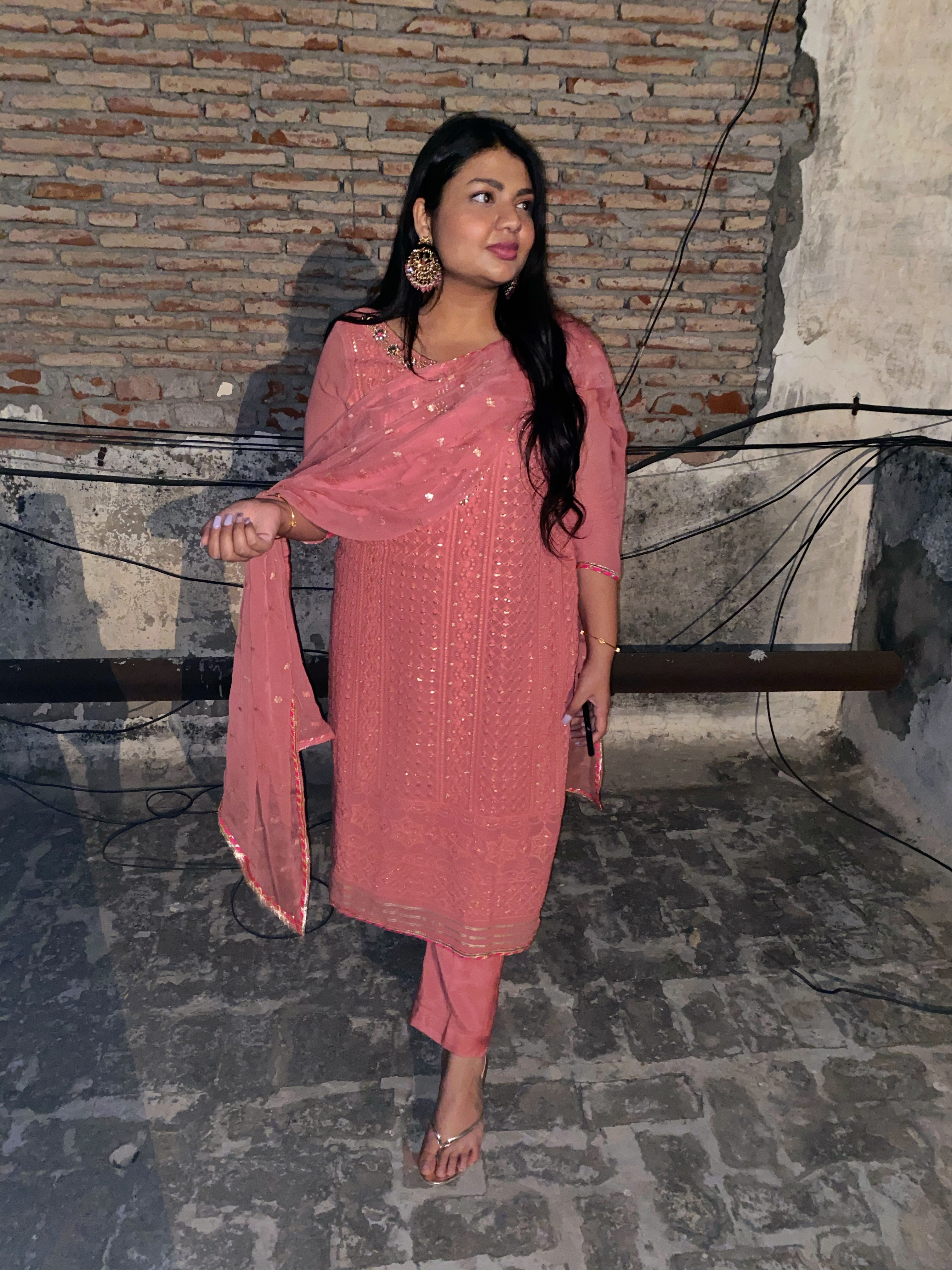 img-user-sakshi-goel-489413586011