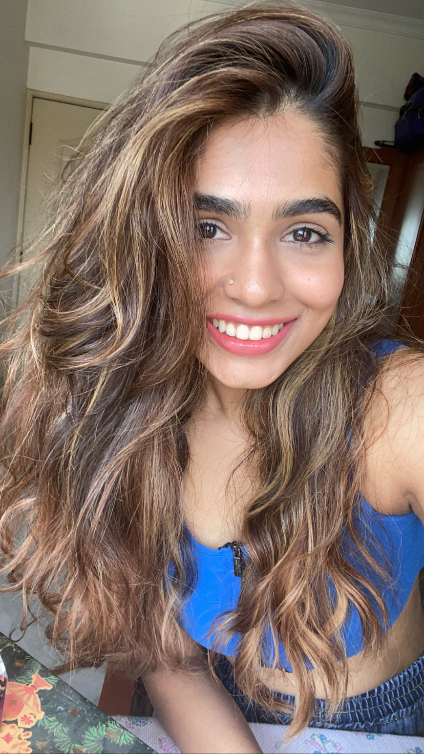 img-user-roshni-deepak-kryptonian