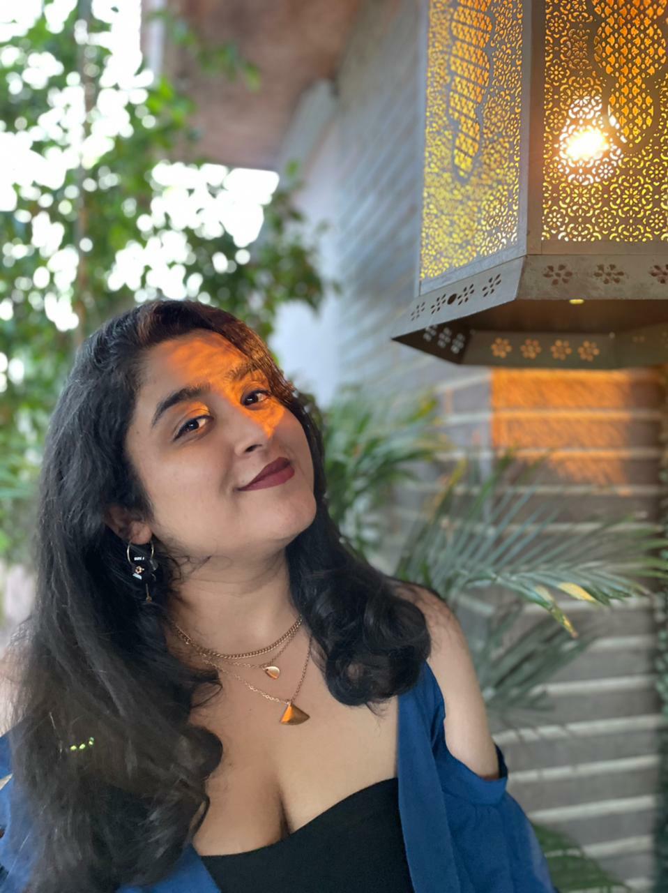 img-user-mehar-bhandari-316644453446