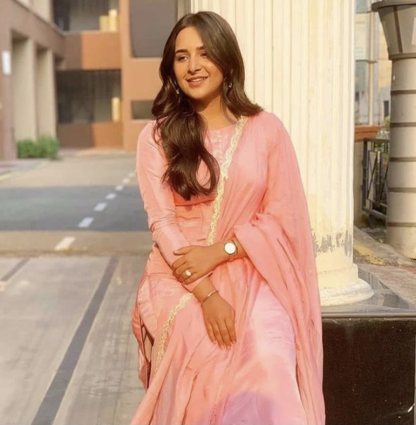 img-user-niharika-malik-251515020282