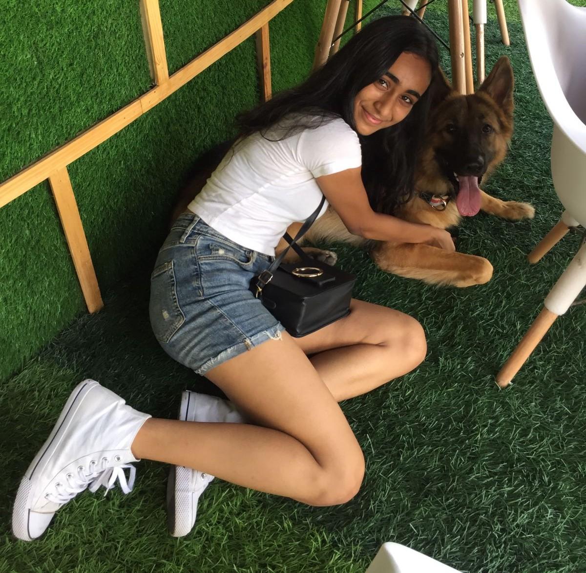 img-user-grishma-sanura-965610056130