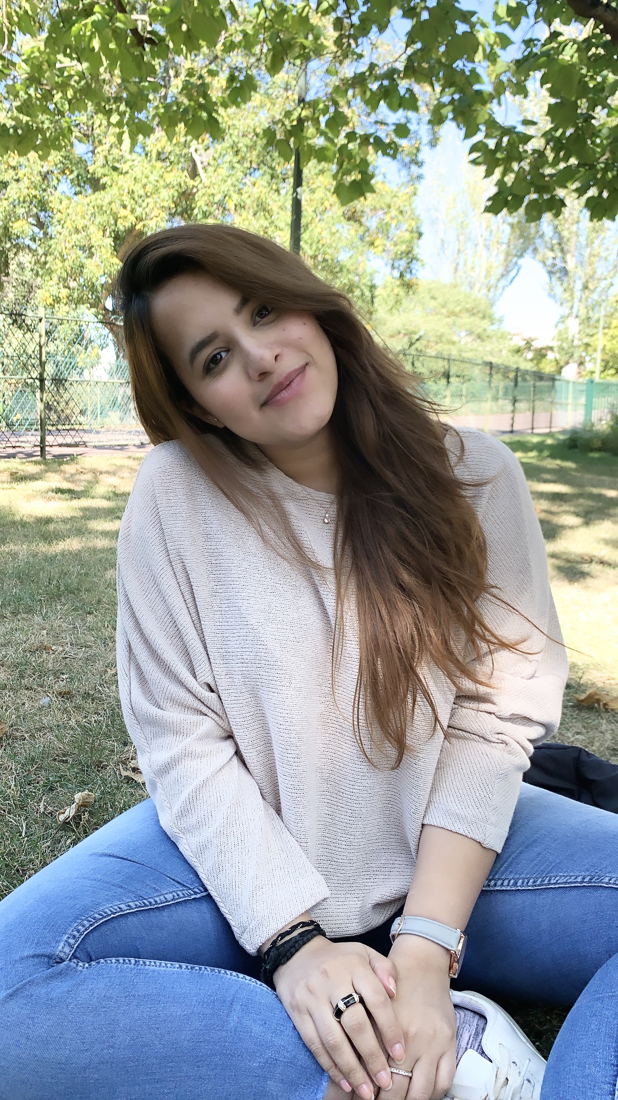 img-user-mehak-sharma-649697375621