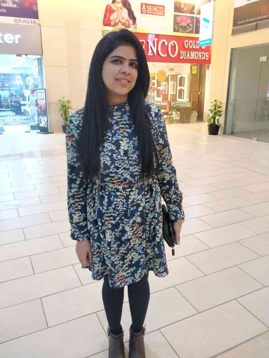 img-user-meenakshigambhir