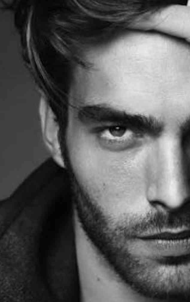 img-user-tim-zacharia-awesome