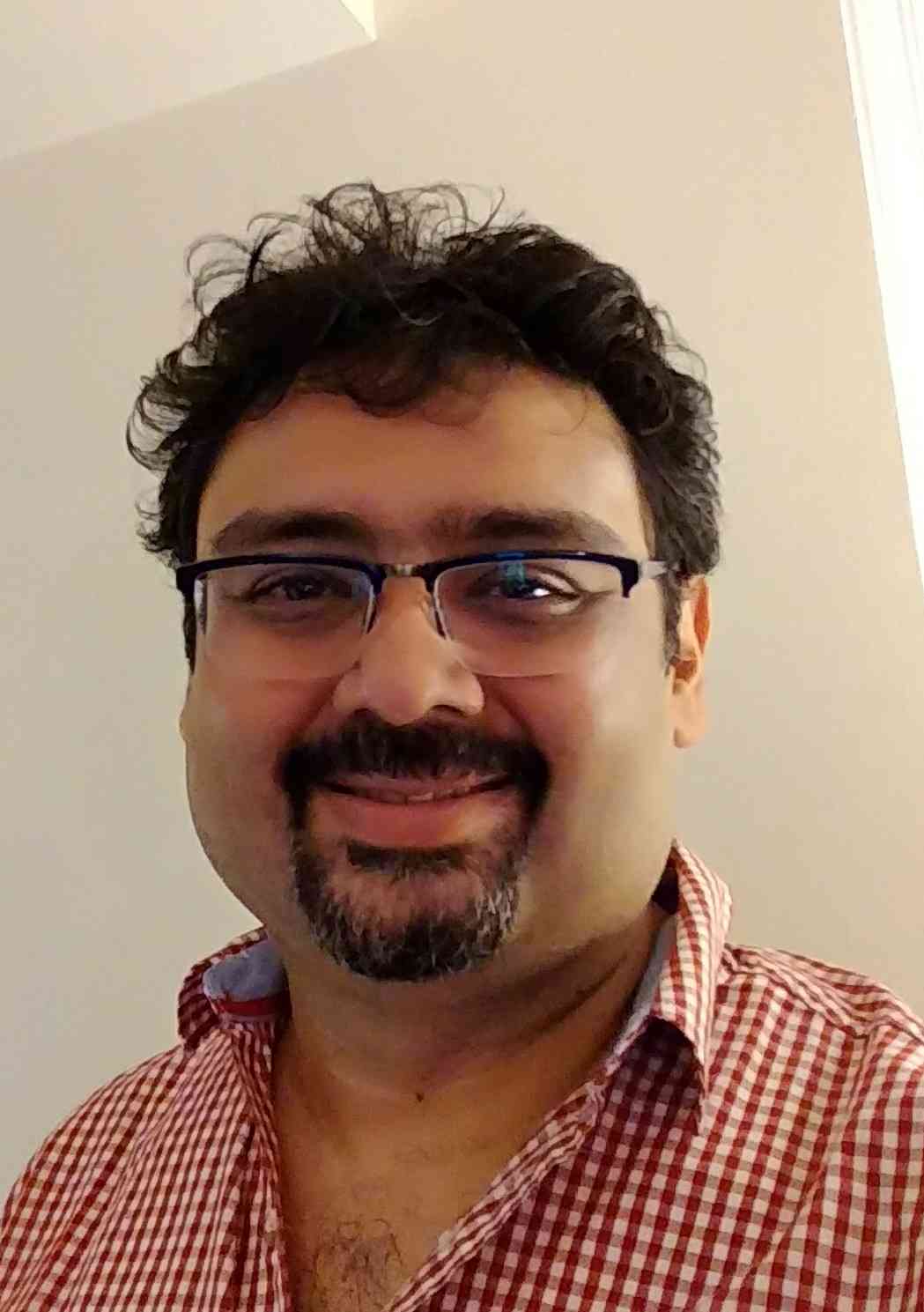 img-user-sushil-bhasin-luminous