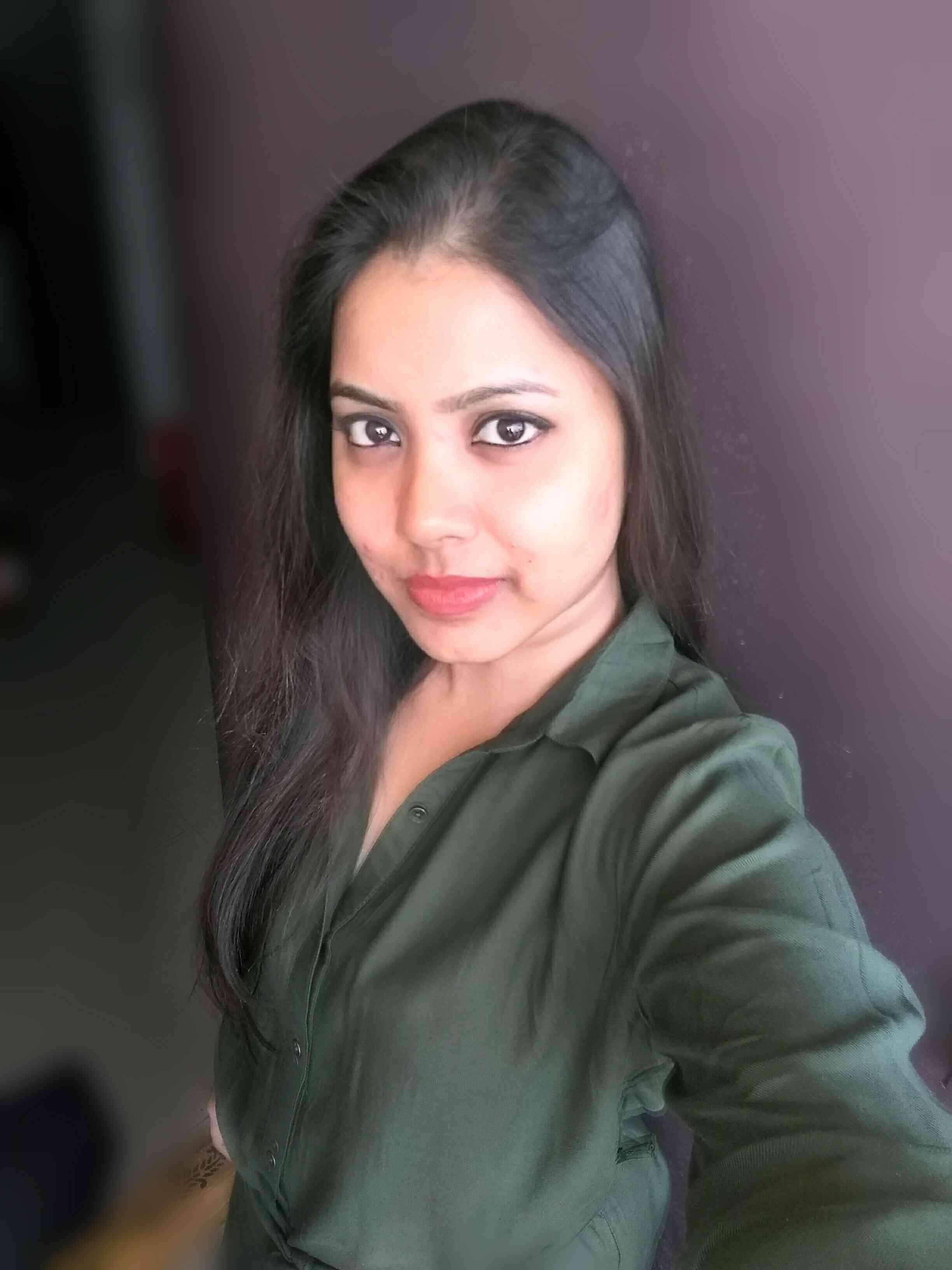 img-user-aarti-david-awesome