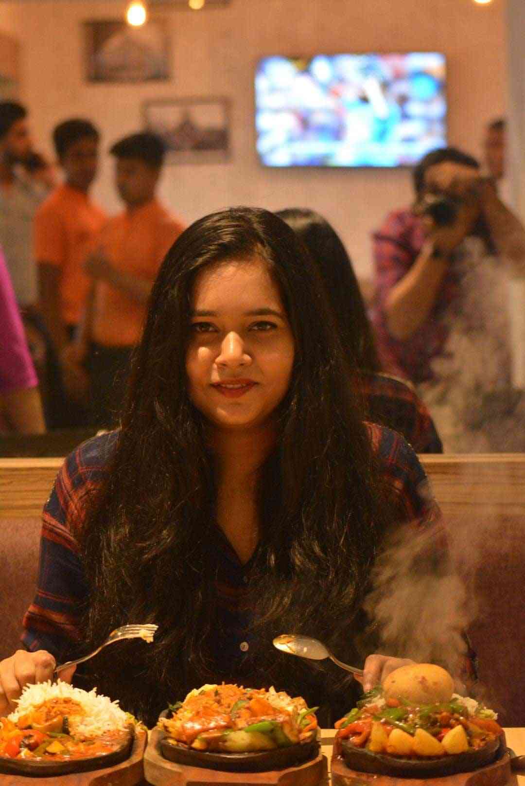 img-user-sreejita-biswas-387099000613