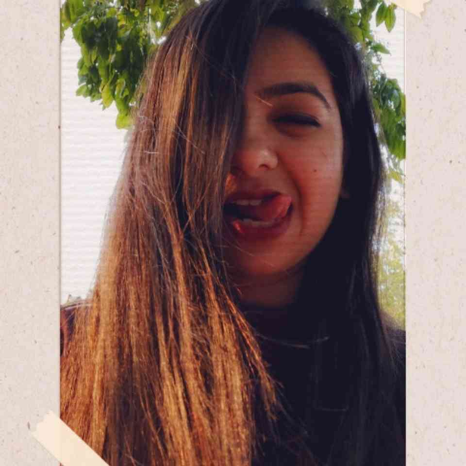 img-user-parul-gupta-475331109143