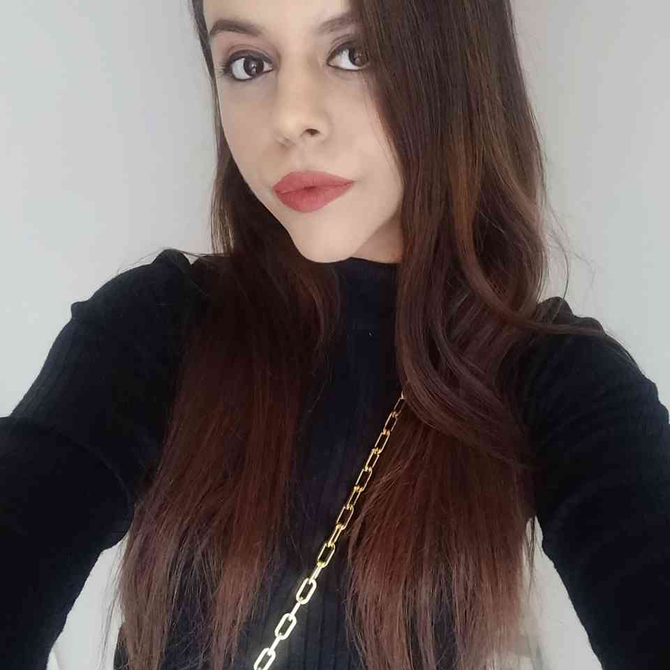 img-user-gulnaz-sabharwal-1185440094044