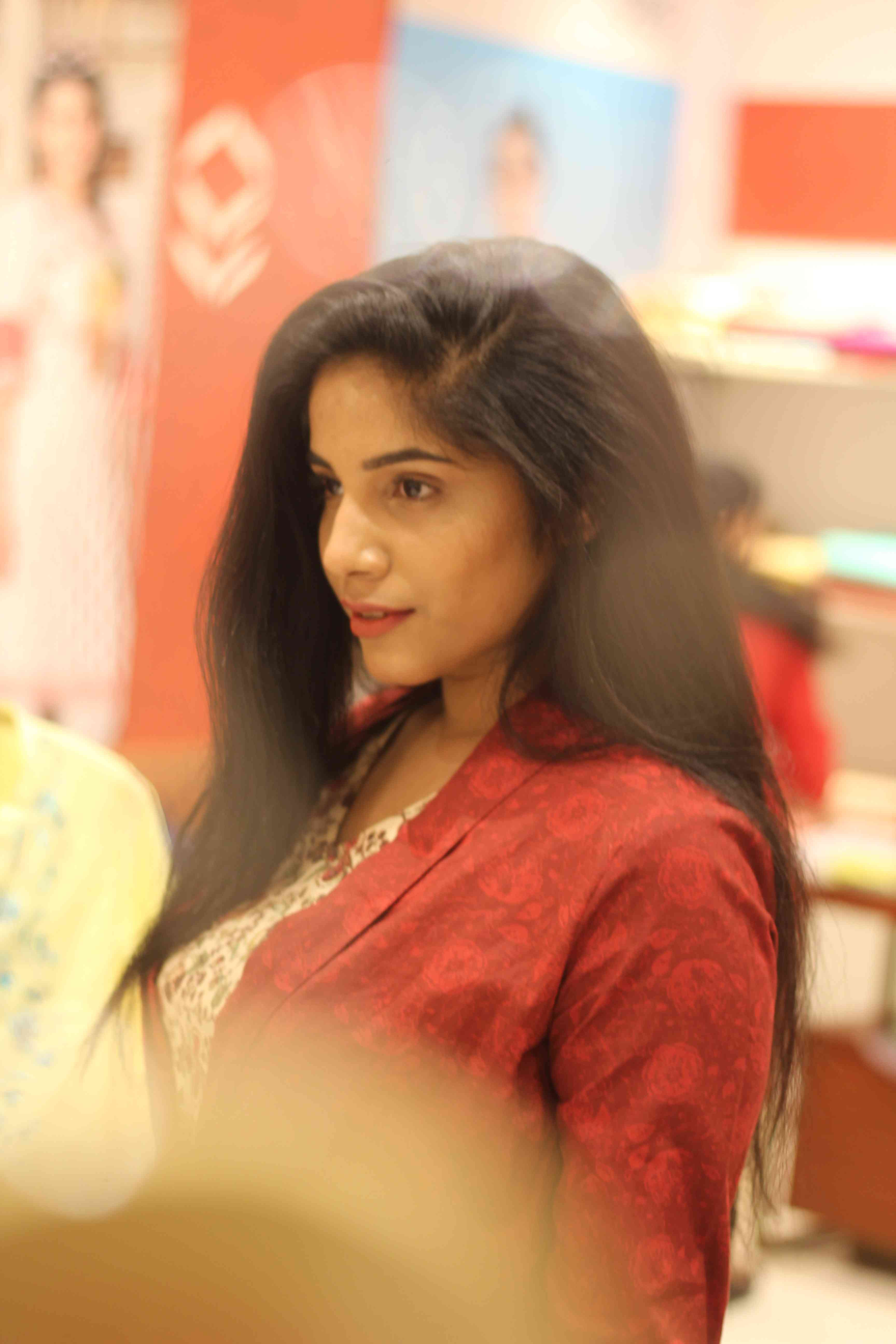 img-user-vrucha-bange-634450968941