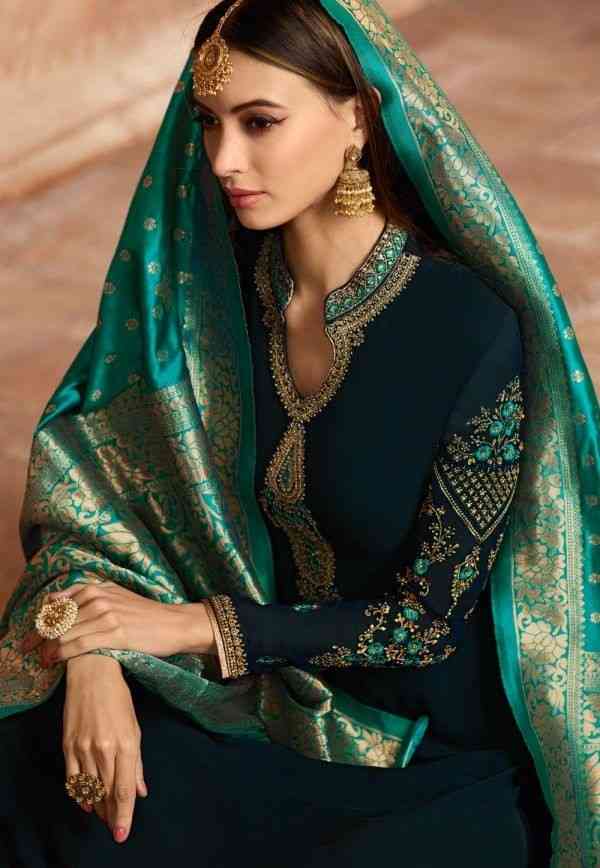 img-user-aditi-sharma-1255727162777